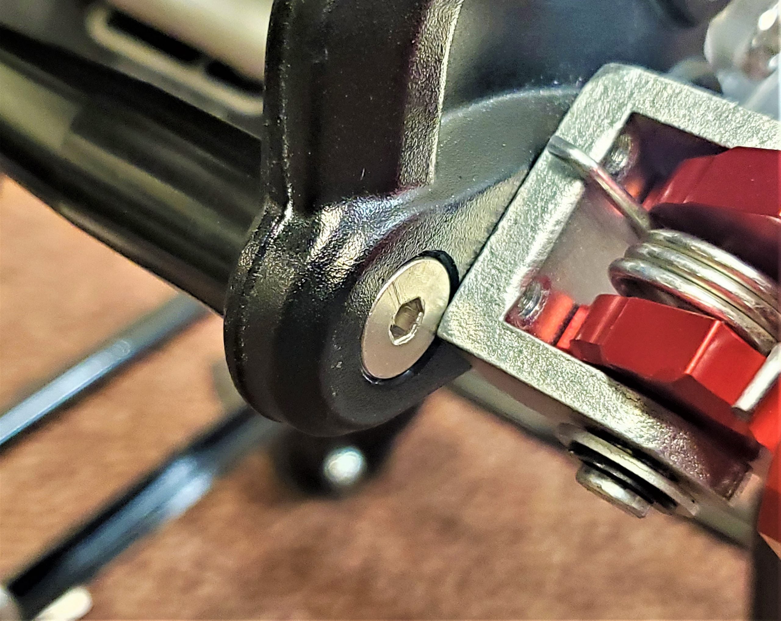 Warp 9 SurRon Peg Brace
